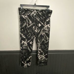 3/$25 Old Navy Capri